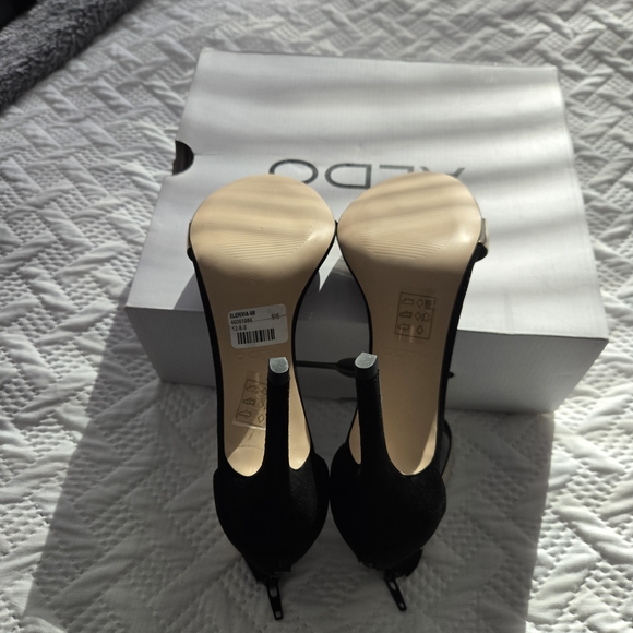 Aldo Black and Gold Strappy Heels - Picture 3 of 6